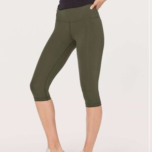 Lululemon Wunder Under Hi-Rise 1/2 Tight *Full-On Luxtreme 17" Dark Olive